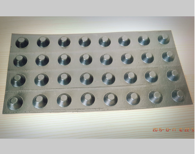 南平市高密度聚乙烯土工膜蓄排水板 - 厂家